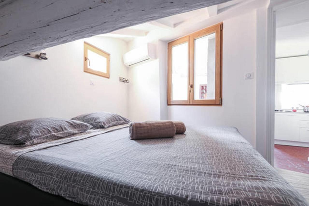 Gilly 4 - Exceptional 2Beds, Sea View, Modern,A/C, Old Town Lejlighed Nice Eksteriør billede
